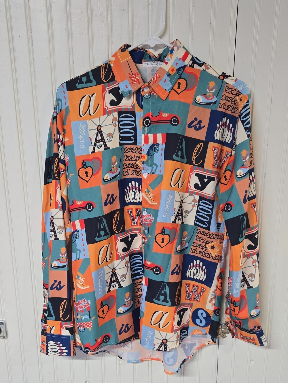 Women's House Of RETRO London Multicolor Graphic Button-Up Shirt